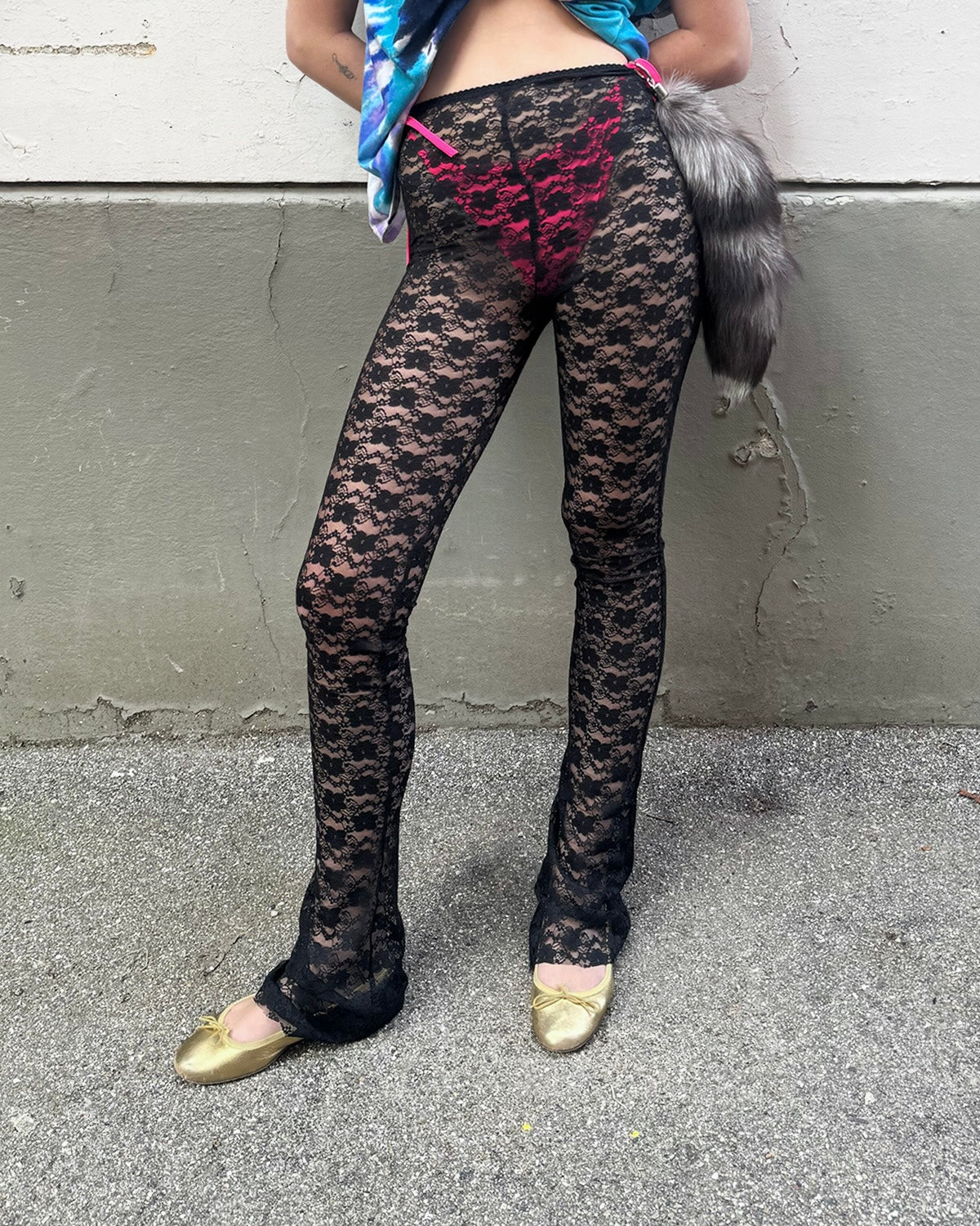 NYLONS (2025)